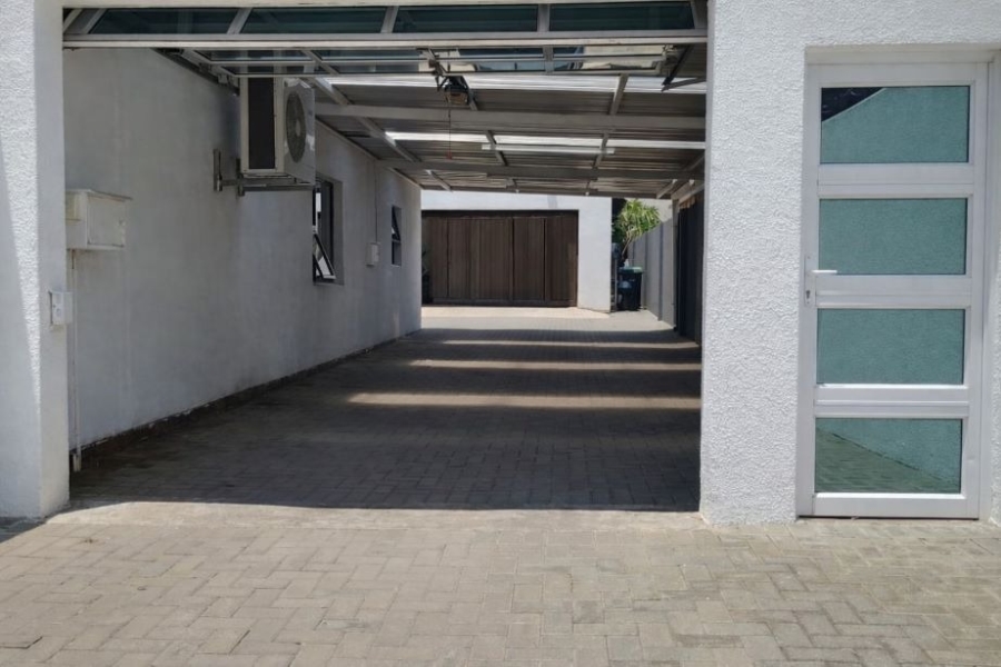 4 Bedroom Property for Sale in Oos Einde North West